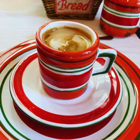 coffee cup round plate de simone pottery procida