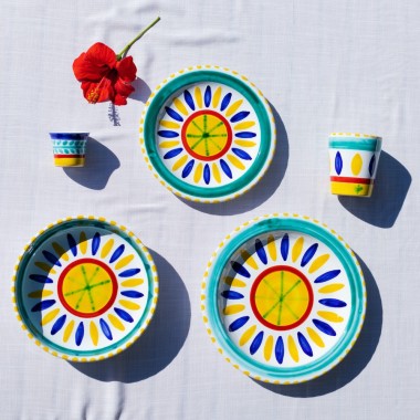 Servizio piatti tondi artigianali Ceramiche siciliane De Simone Mangiallegro Lipari PTLP
