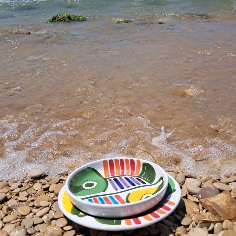 Handmade sicilian ceramic dishes Filicudi De Simone pottery